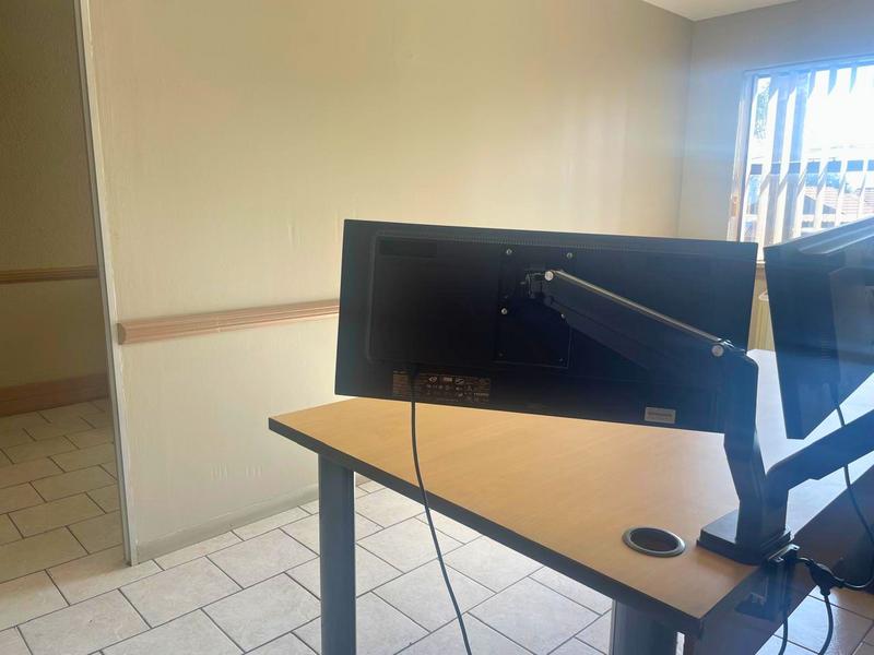 To Let Commercial Property for Rent in Bonaero Park Gauteng