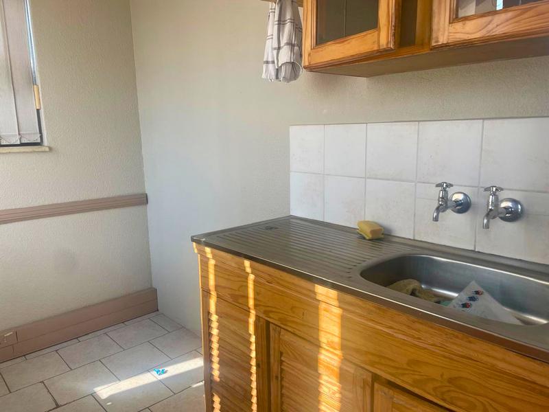 To Let Commercial Property for Rent in Bonaero Park Gauteng