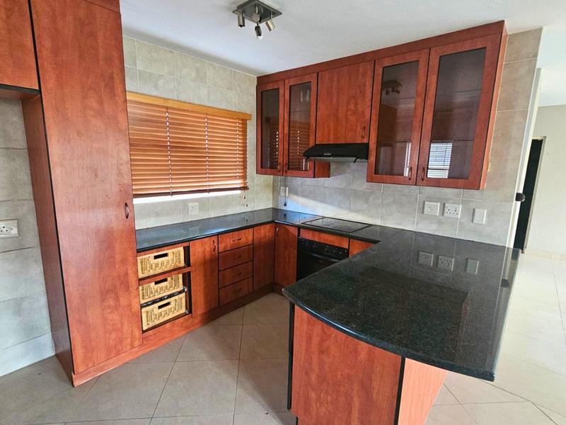 To Let 3 Bedroom Property for Rent in Glen Marais Gauteng