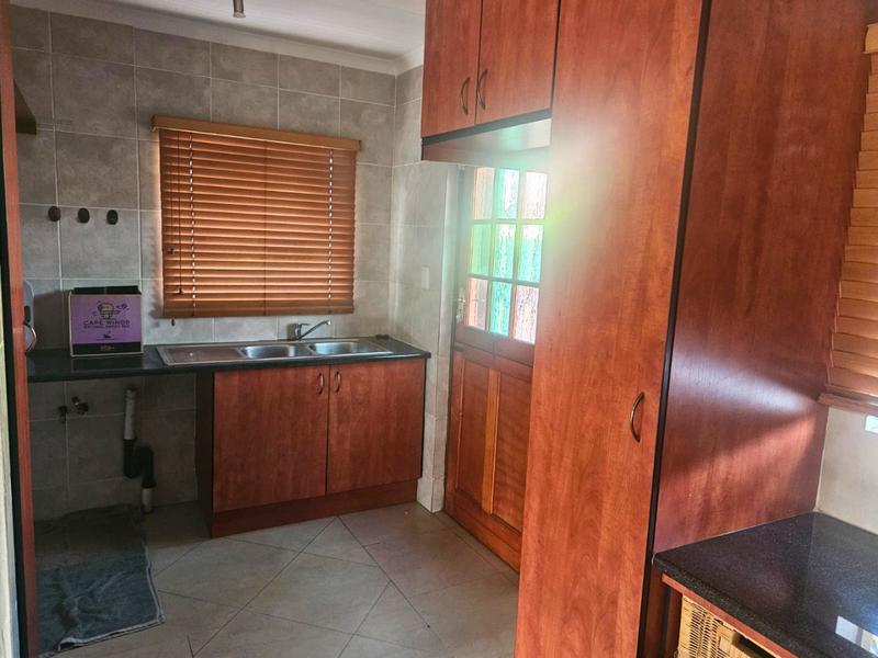 To Let 3 Bedroom Property for Rent in Glen Marais Gauteng