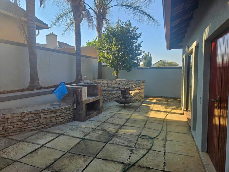 4 Bedroom Property for Sale in Rietvlei Ridge Country Estate Gauteng