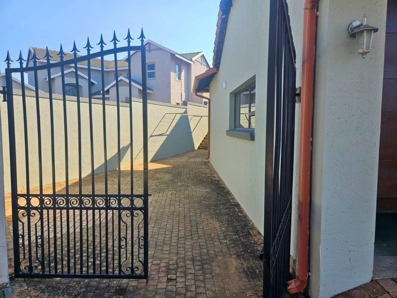 4 Bedroom Property for Sale in Rietvlei Ridge Country Estate Gauteng