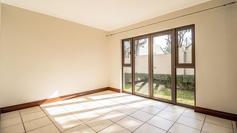 3 Bedroom Property for Sale in Lonehill Gauteng