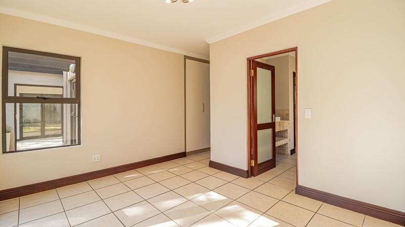 3 Bedroom Property for Sale in Lonehill Gauteng