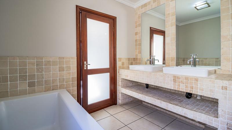 3 Bedroom Property for Sale in Lonehill Gauteng