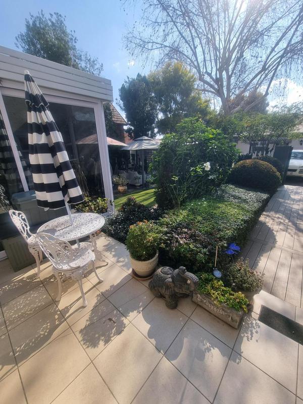To Let Commercial Property for Rent in Bedfordview Gauteng