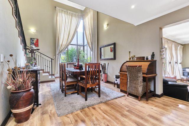 3 Bedroom Property for Sale in Barbeque Downs Gauteng