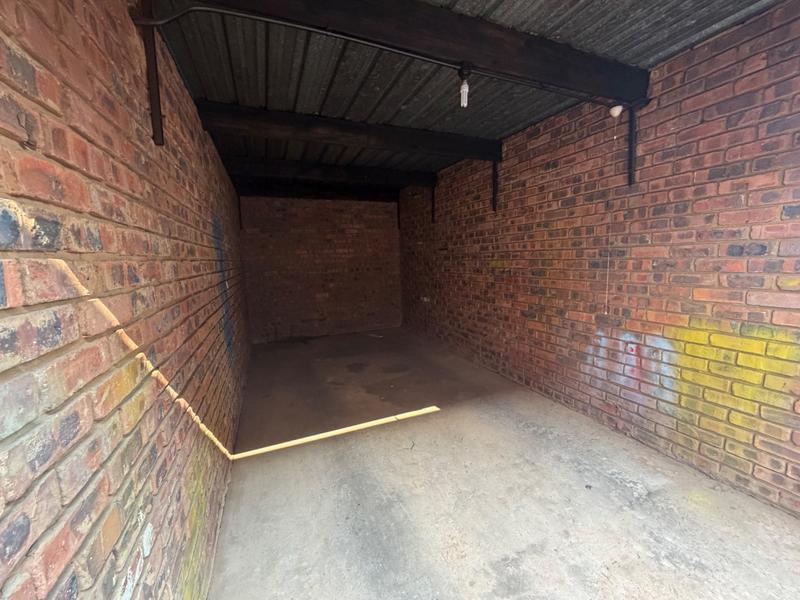 To Let 2 Bedroom Property for Rent in Erasmia Gauteng