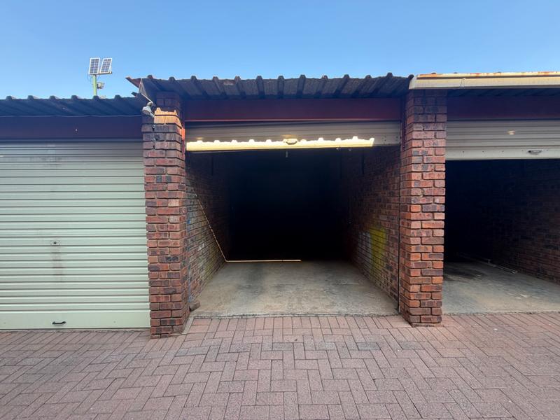 To Let 2 Bedroom Property for Rent in Erasmia Gauteng