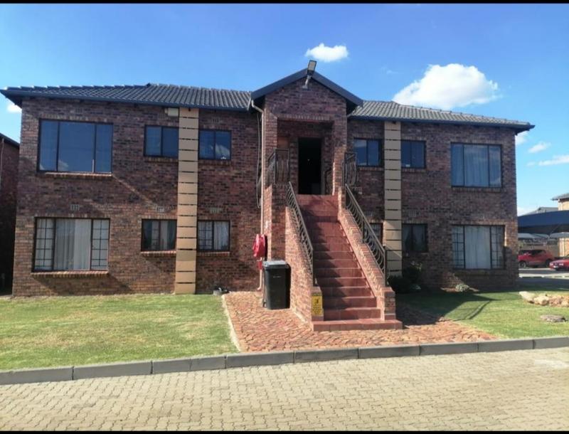 2 Bedroom Property for Sale in Sonneveld Gauteng