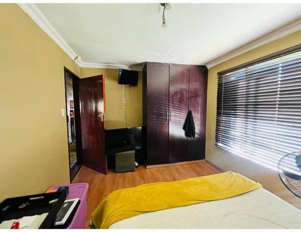 4 Bedroom Property for Sale in The Reeds Gauteng