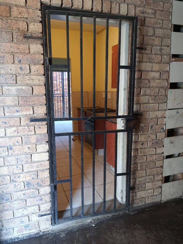 2 Bedroom Property for Sale in Kempton Park Central Gauteng