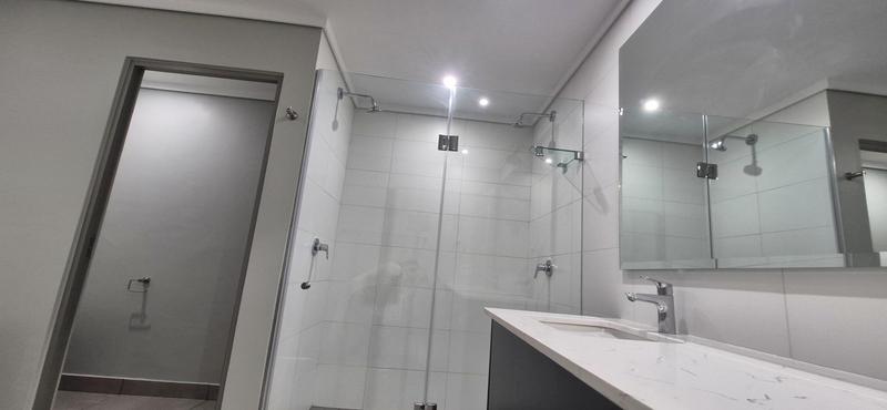 To Let 3 Bedroom Property for Rent in Midfield Estate Gauteng