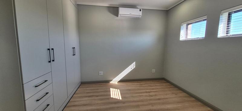 To Let 3 Bedroom Property for Rent in Midfield Estate Gauteng
