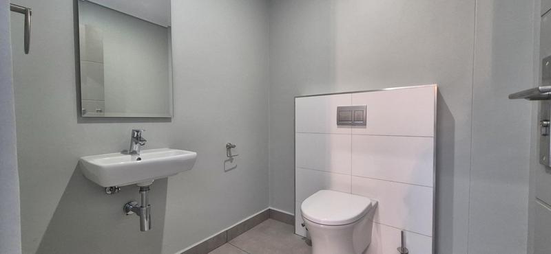 To Let 3 Bedroom Property for Rent in Midfield Estate Gauteng