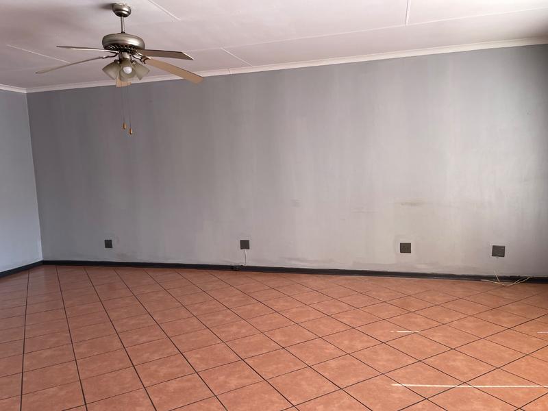 2 Bedroom Property for Sale in Vanderbijlpark CW 3 Gauteng
