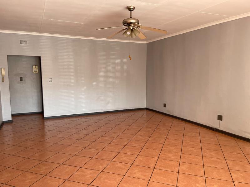 2 Bedroom Property for Sale in Vanderbijlpark CW 3 Gauteng