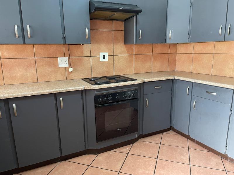 2 Bedroom Property for Sale in Vanderbijlpark CW 3 Gauteng