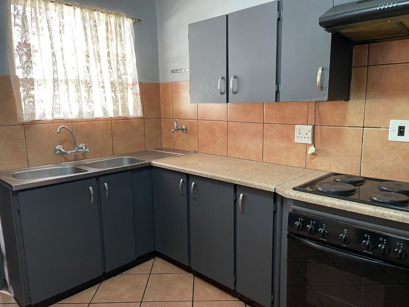 2 Bedroom Property for Sale in Vanderbijlpark CW 3 Gauteng