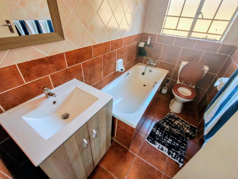 2 Bedroom Property for Sale in Highveld Gauteng