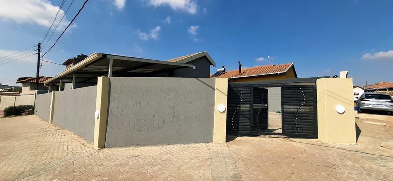 3 Bedroom Property for Sale in Ebony Park Gauteng