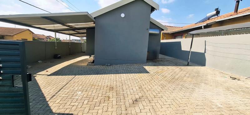 3 Bedroom Property for Sale in Ebony Park Gauteng