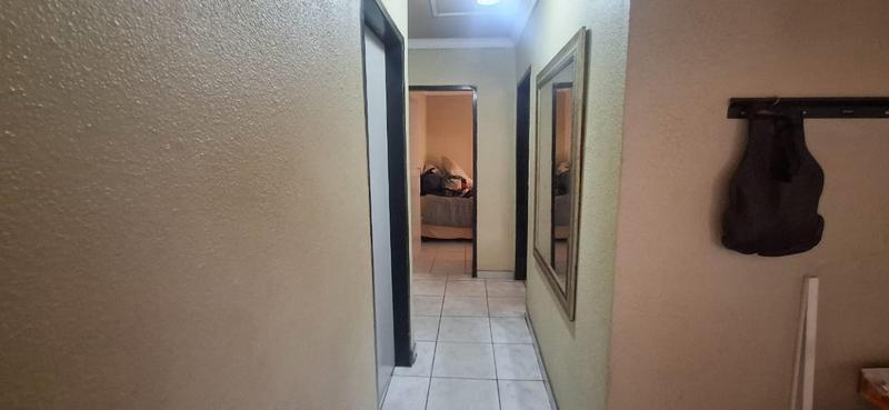 3 Bedroom Property for Sale in Ebony Park Gauteng
