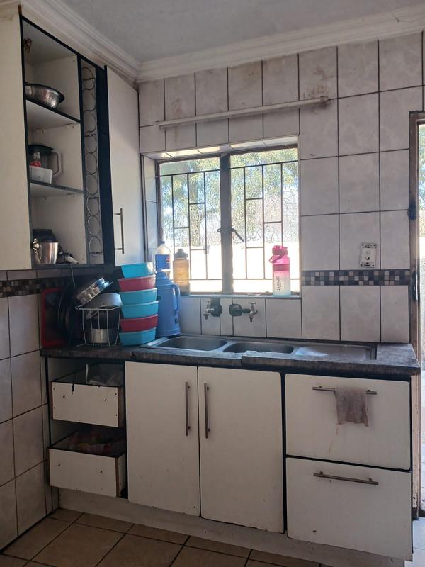 3 Bedroom Property for Sale in Commercia Gauteng