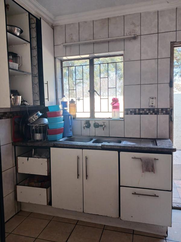 3 Bedroom Property for Sale in Commercia Gauteng