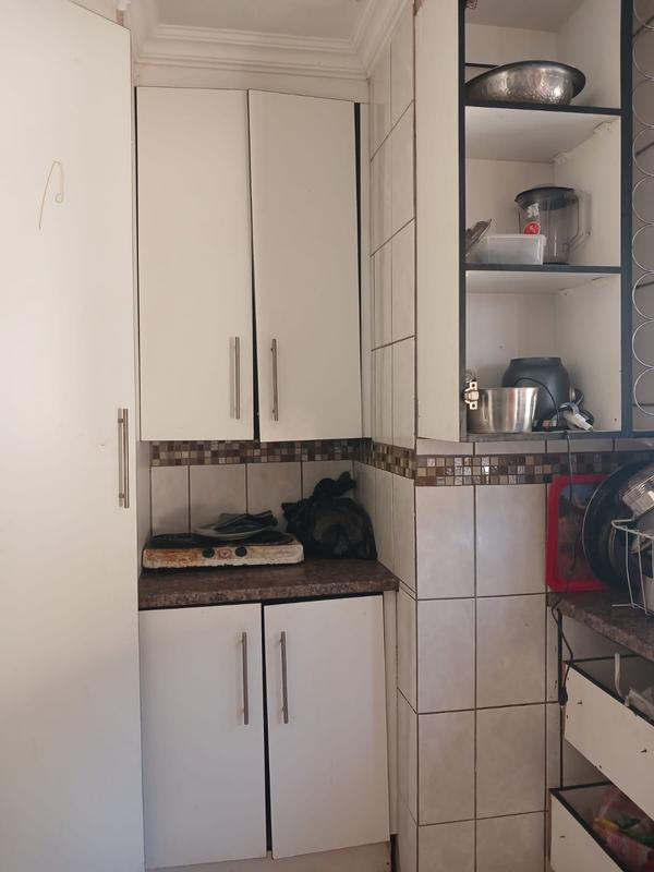3 Bedroom Property for Sale in Commercia Gauteng
