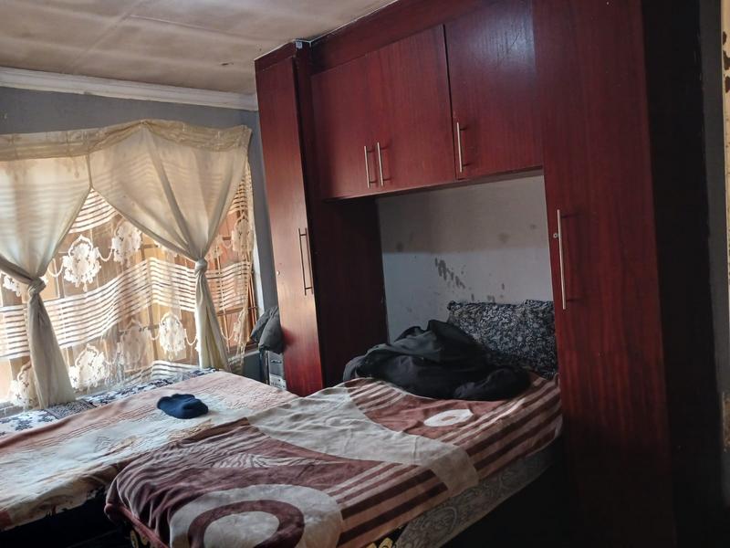 3 Bedroom Property for Sale in Commercia Gauteng