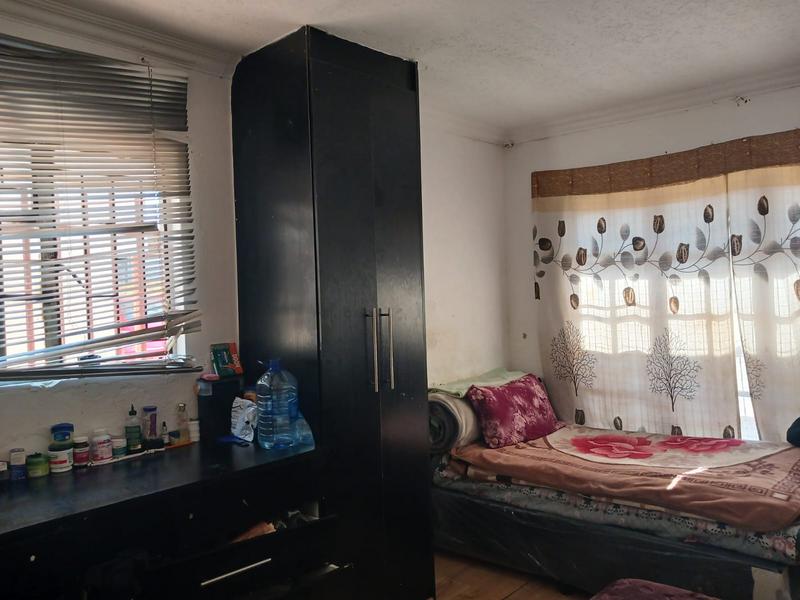 3 Bedroom Property for Sale in Commercia Gauteng