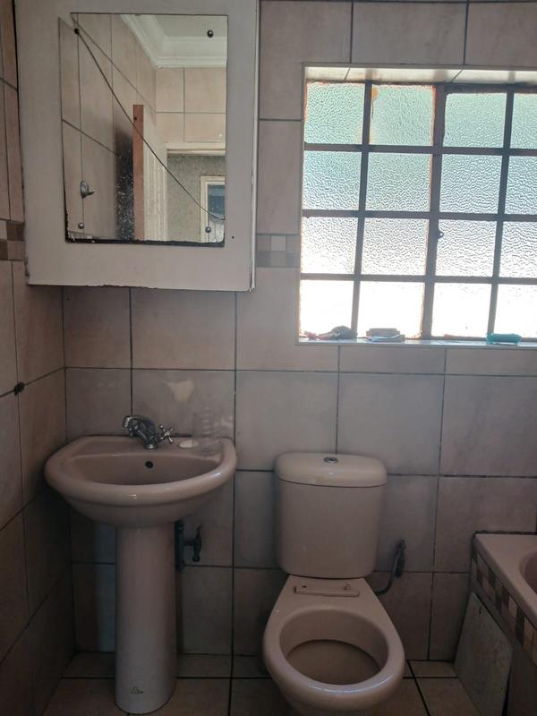 3 Bedroom Property for Sale in Commercia Gauteng