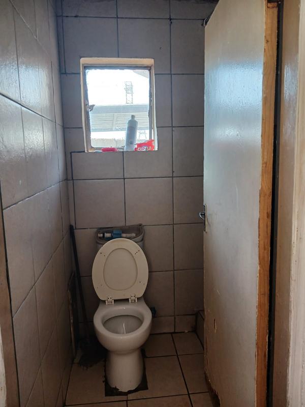 3 Bedroom Property for Sale in Commercia Gauteng
