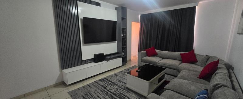 1 Bedroom Property for Sale in Bedford Gardens Gauteng