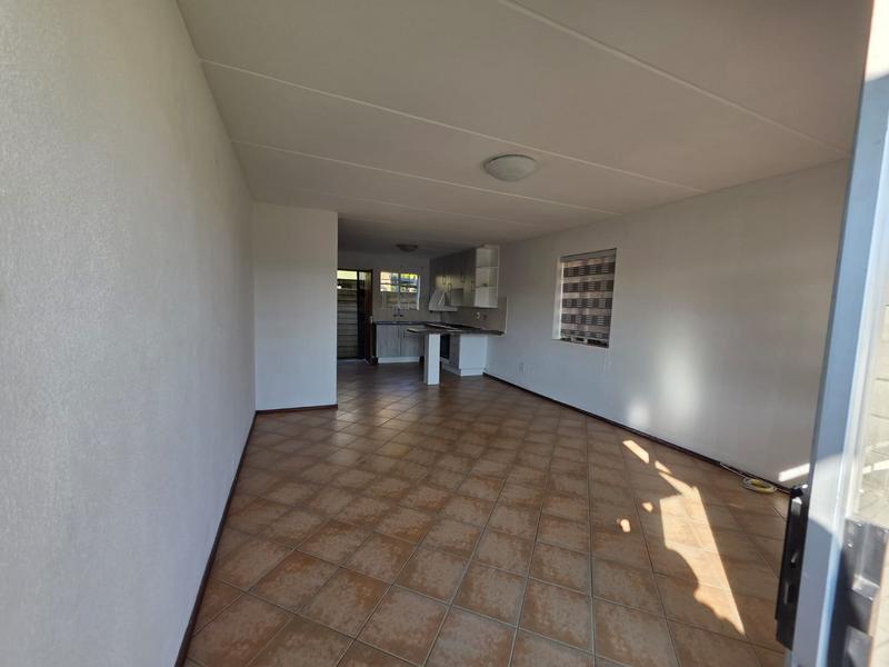 2 Bedroom Property for Sale in Edleen Gauteng