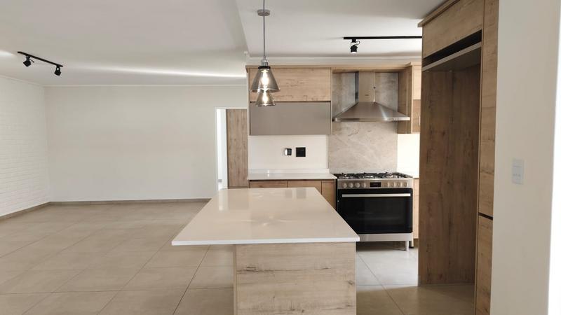 To Let 3 Bedroom Property for Rent in North Riding Gauteng