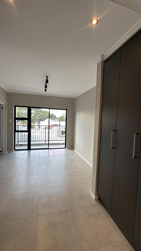 2 Bedroom Property for Sale in Atholl Gauteng