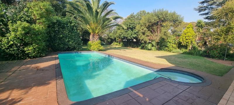 5 Bedroom Property for Sale in Wierda Park Gauteng