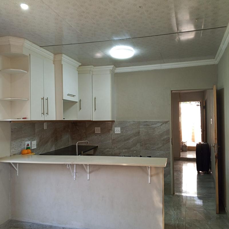 1 Bedroom Property for Sale in Blairgowrie Gauteng