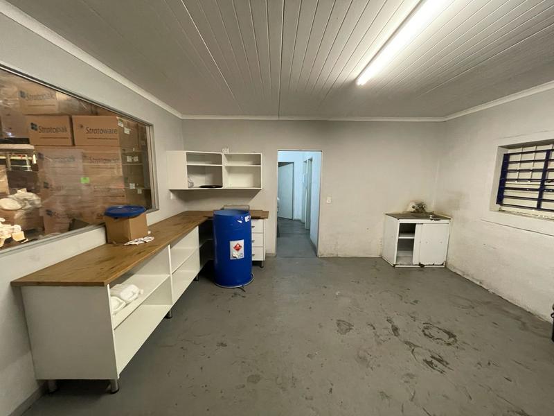 To Let Commercial Property for Rent in Hennopspark Gauteng