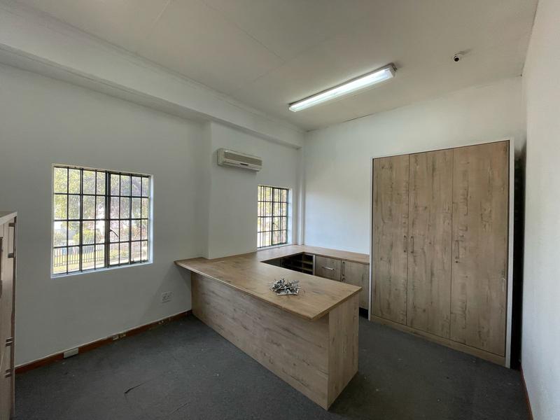 To Let Commercial Property for Rent in Rooihuiskraal Gauteng