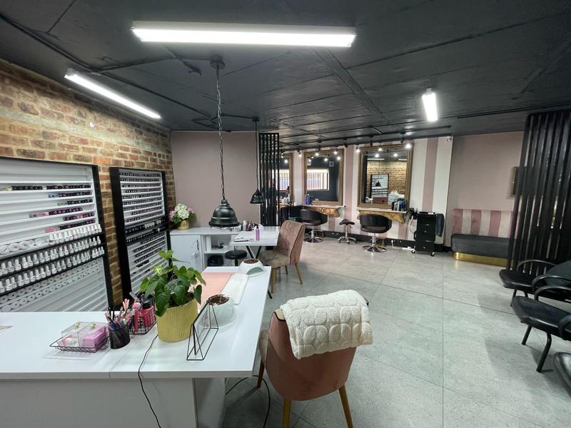 To Let Commercial Property for Rent in Zwartkop Gauteng