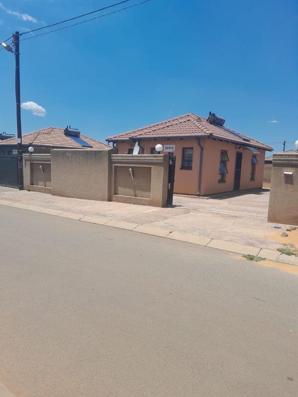 To Let 2 Bedroom Property for Rent in Protea Glen Gauteng