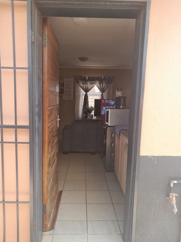 To Let 2 Bedroom Property for Rent in Protea Glen Gauteng