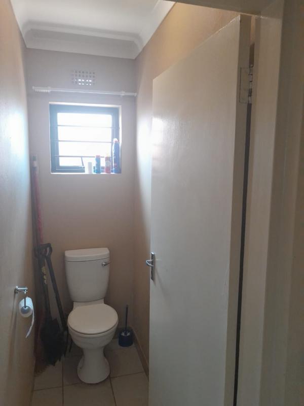 To Let 2 Bedroom Property for Rent in Protea Glen Gauteng