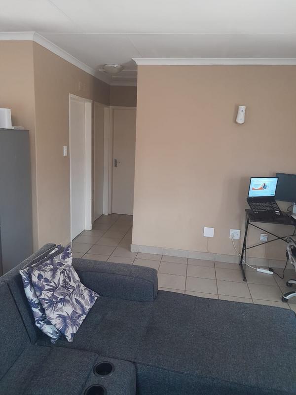 To Let 2 Bedroom Property for Rent in Protea Glen Gauteng