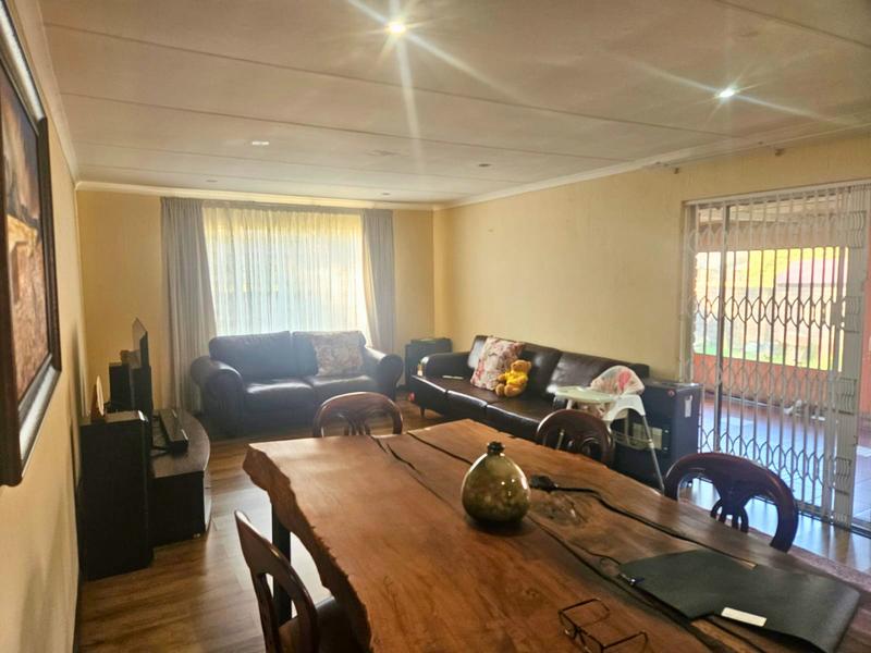 2 Bedroom Property for Sale in Terenure Gauteng