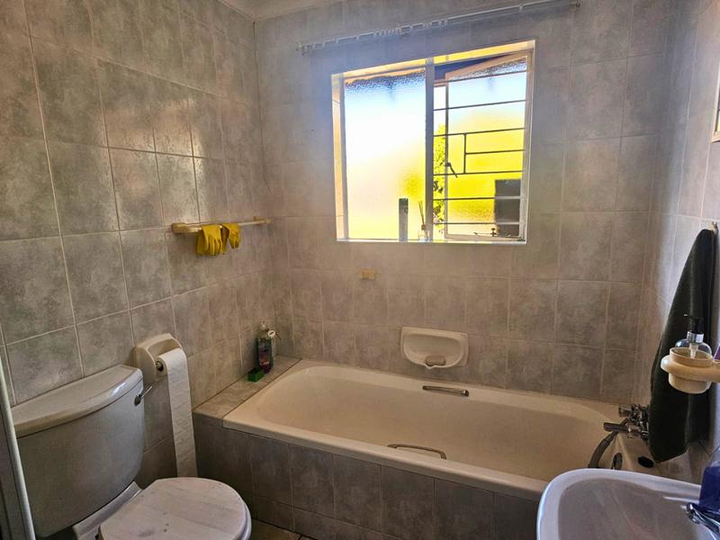 2 Bedroom Property for Sale in Terenure Gauteng