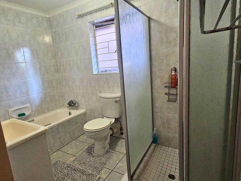 2 Bedroom Property for Sale in Terenure Gauteng